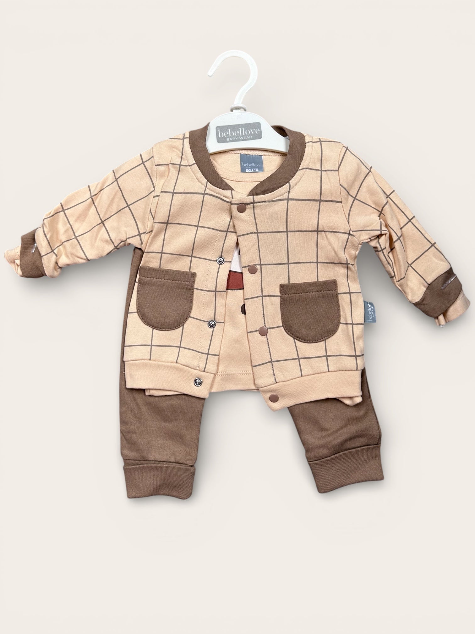 Button down jacket, elastic-waist pants and printed shirt