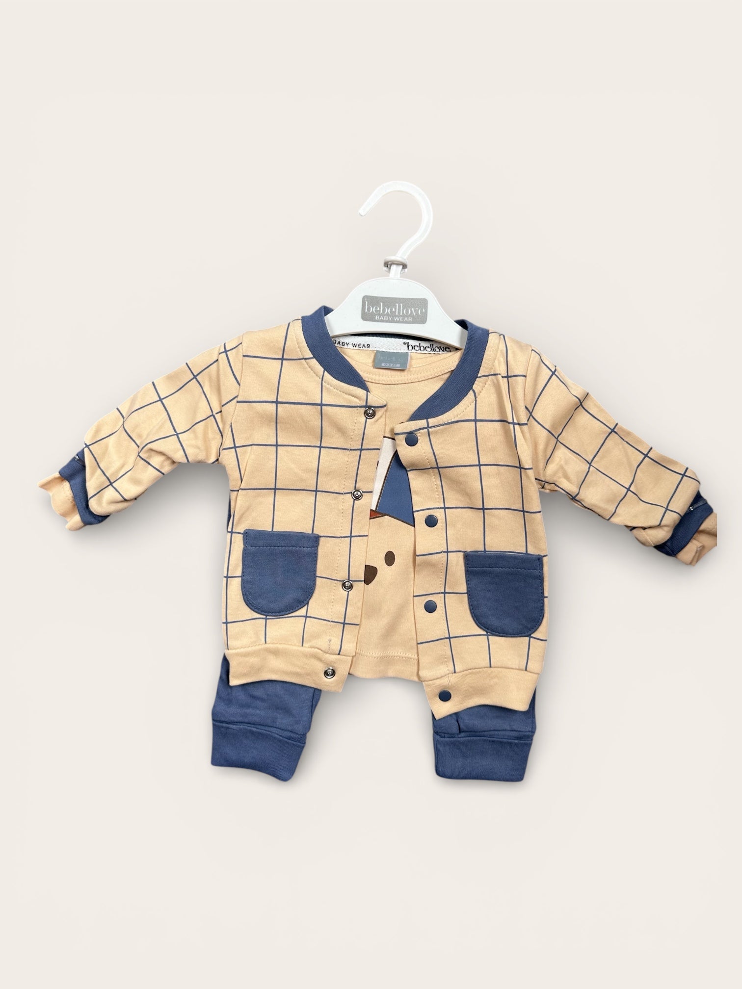 Button down jacket, elastic-waist pants and printed shirt