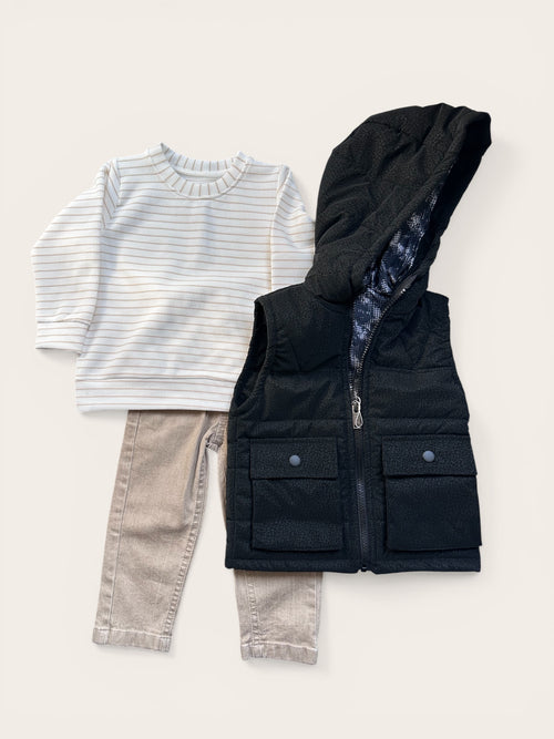 Body warmer, jeans and long sleeve shirt