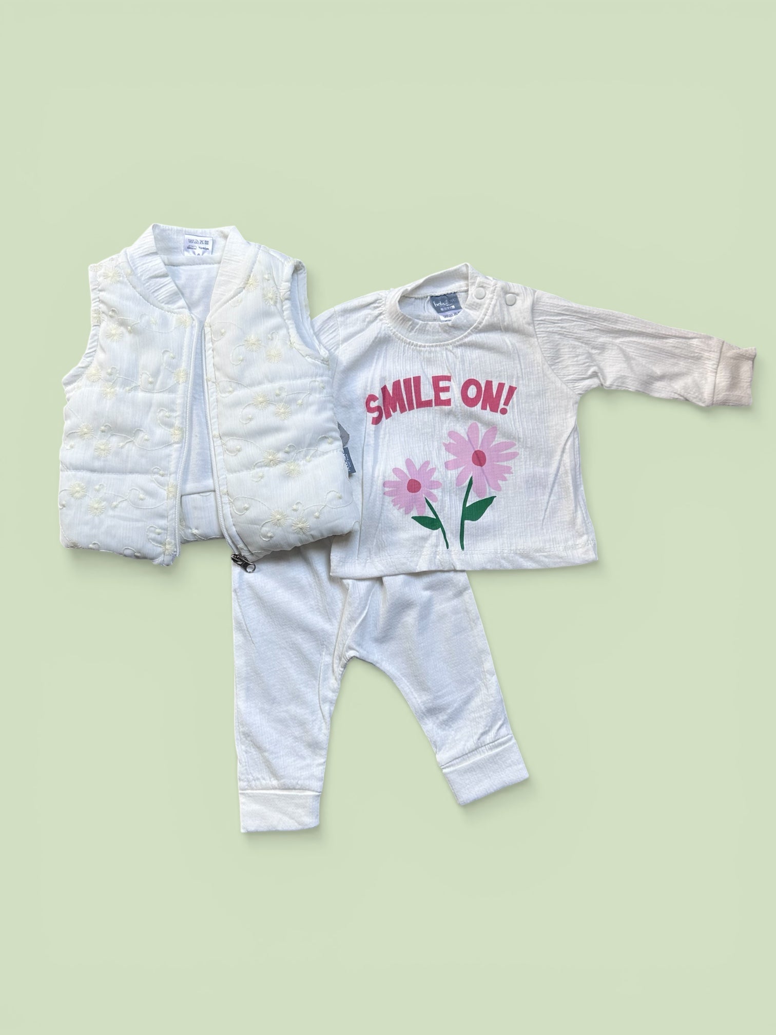 Body warmer with soft jogging pants and shirt