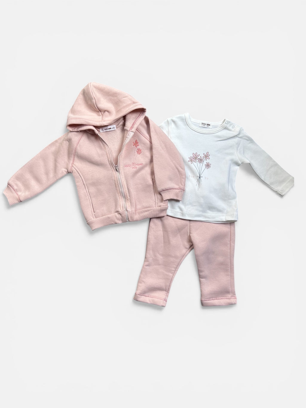 Hooded jacket, jogging pants and long sleeve shirt