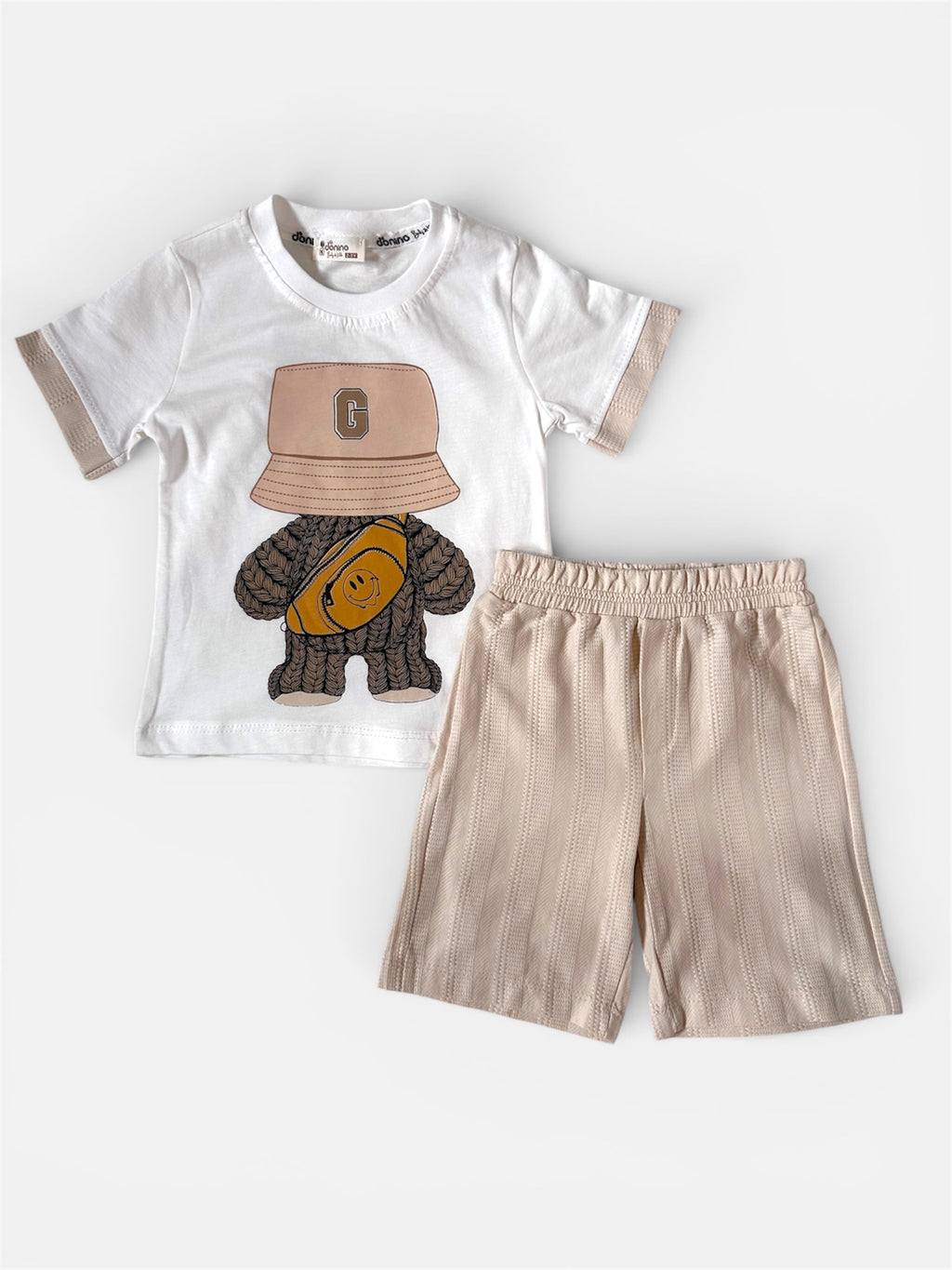Boys t-shirt & shorts